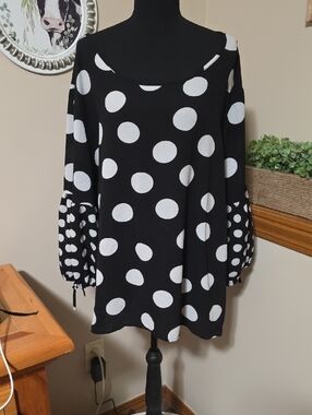 Women's Black & White Polka Dot Blouse with Balloon Sleeves